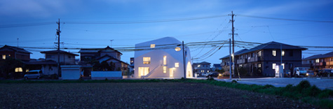 MAD在日本设计的幼儿园里有个老房子
